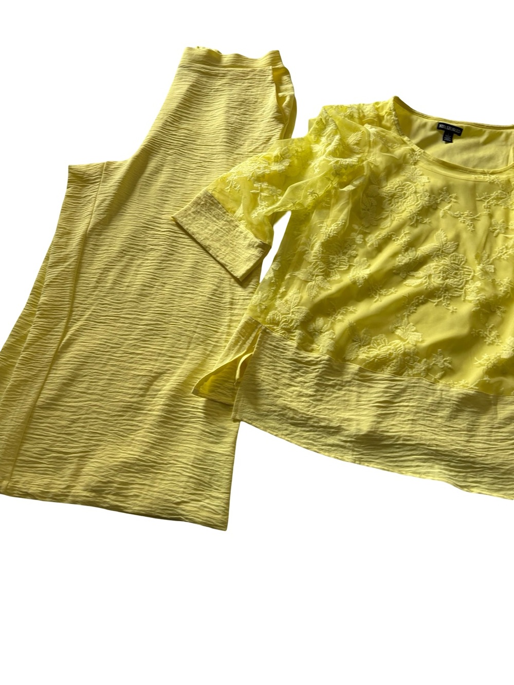 2pc . Nina Leonard Bright Yellow Lace-Embroidered Blouse and culottes